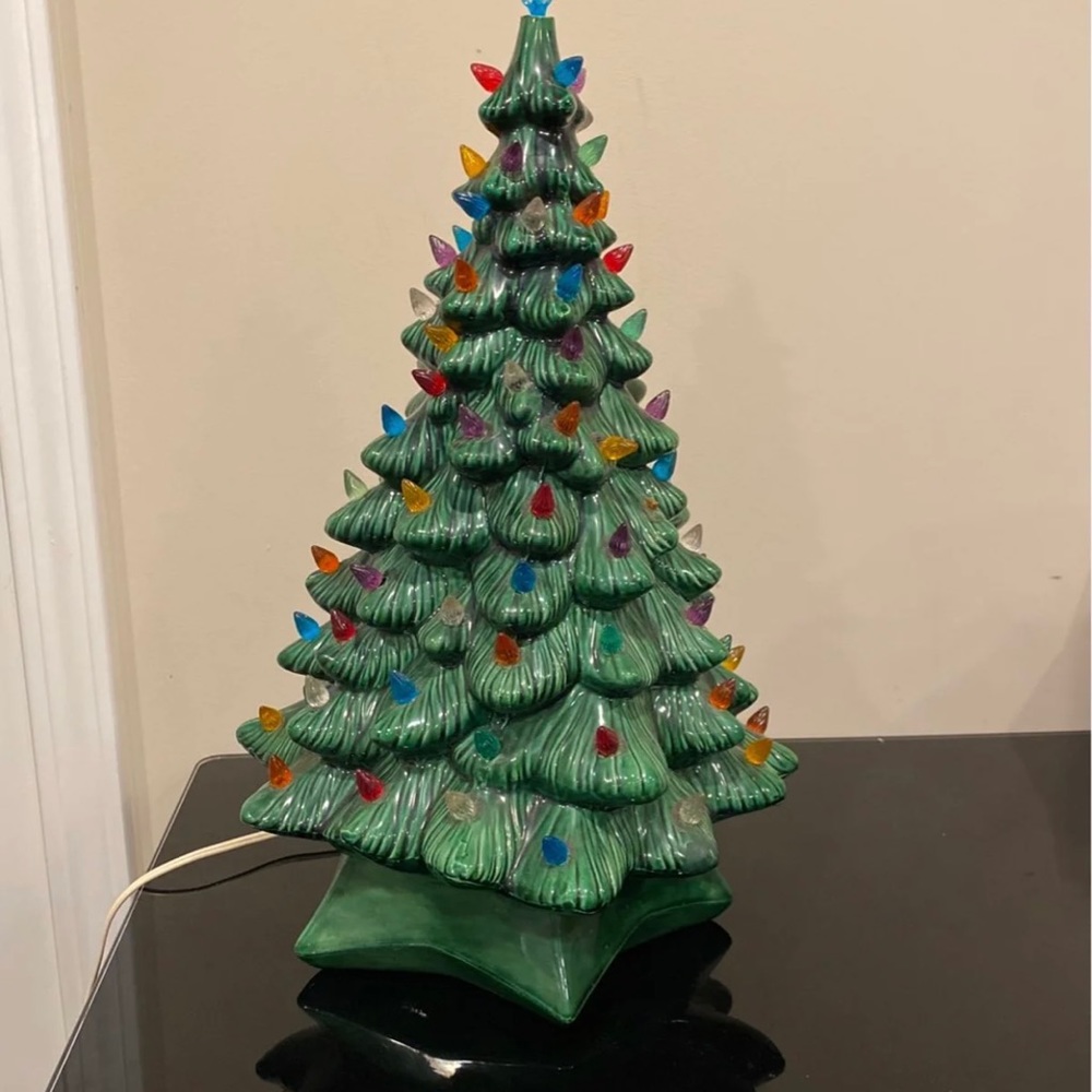 Vintage ceramic Christmas tree 🎄
